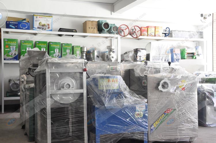 贛云食品機(jī)械廠倉(cāng)庫(kù)一角