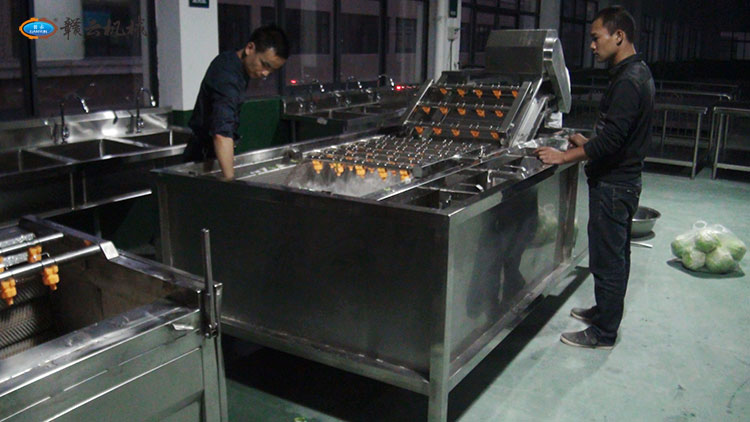 氣泡清洗機(jī)試機(jī)調(diào)試